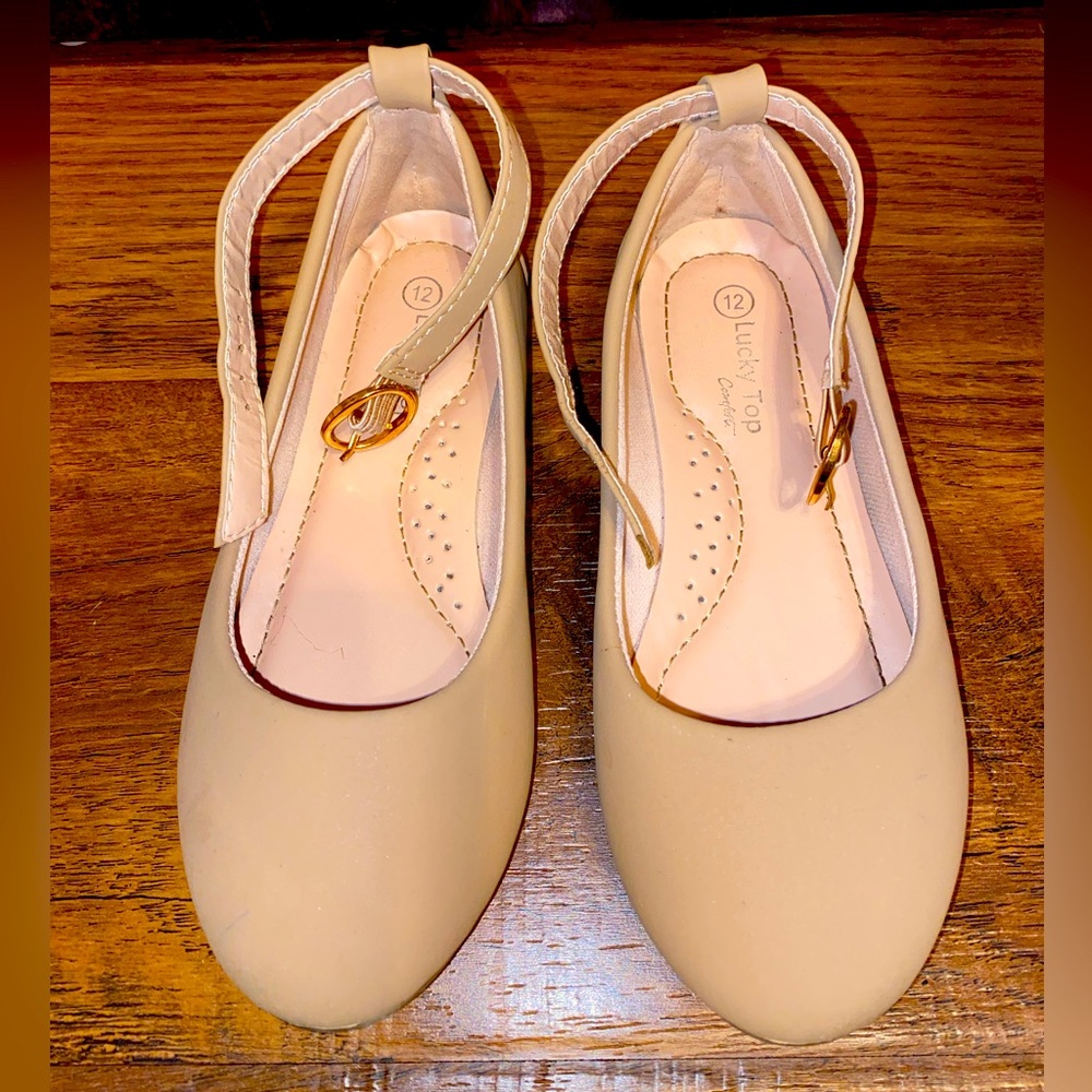 Lucky Top Comfort flats with straps